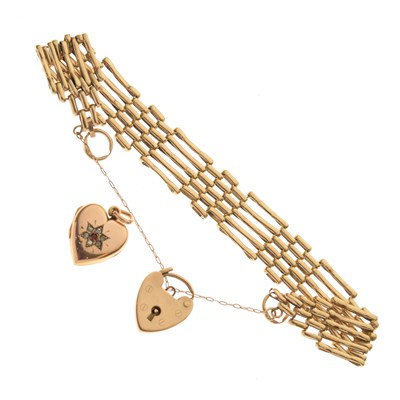 Lot 101 - 9ct gold gate link bracelet