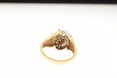 Lot 6 - Yellow metal and diamond ring