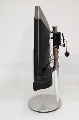 Lot 705 - Bang & Olufsen 29 inch flat screen television and stand