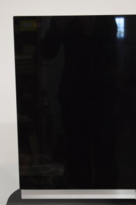 Lot 705 - Bang & Olufsen 29 inch flat screen television and stand