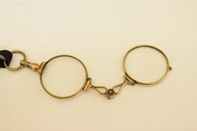 Lot 287 - 19th century cased photograph, opera glasses and spectacles