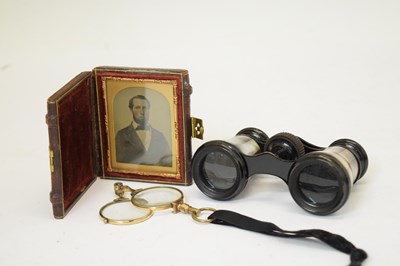 Lot 287 - 19th century cased photograph, opera glasses and spectacles