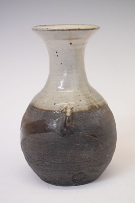 Lot 679 - Janet Leach vase