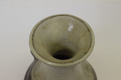 Lot 679 - Janet Leach vase