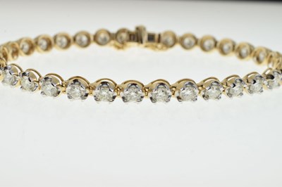 Lot 41 - Diamond line bracelet