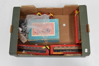 Lot 353 - Hornby 00 gauge locomotives, carriage, wagons and rolling stock