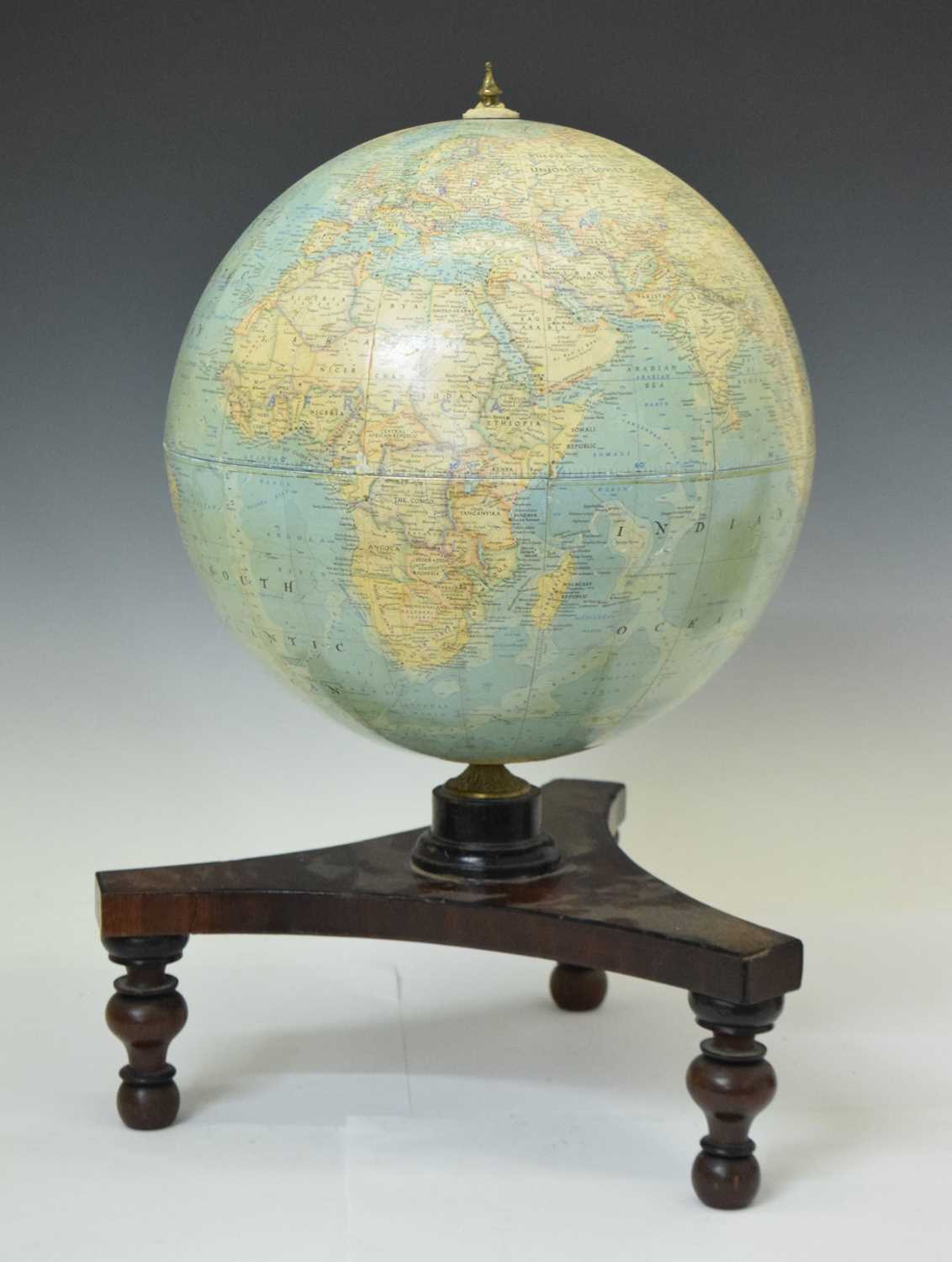Lot 273 - Mid 20th century National Geographic globe