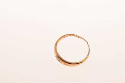 Lot 3 - Late Victorian/Edwardian 18ct gold ring set old cut diamond