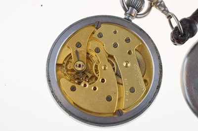 Lot 94 - Jaeger Le-Coultre - Second World War military issue pocket watch