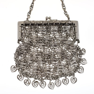 Lot 133 - White metal purse