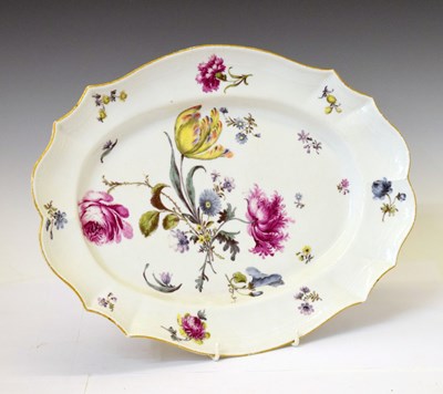 Lot 434 - Meissen porcelain serpentine plate/stand