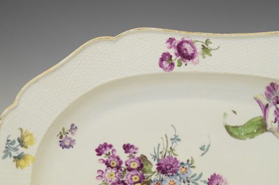 Lot 437 - Meissen porcelain meat plate