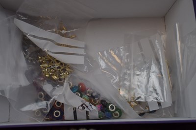Lot 64 - Collection of costume jewellery