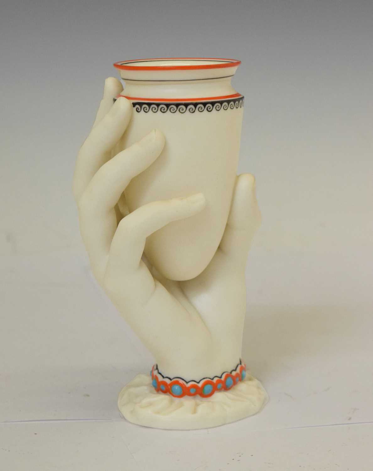 Lot 415 - Worcester hand vase