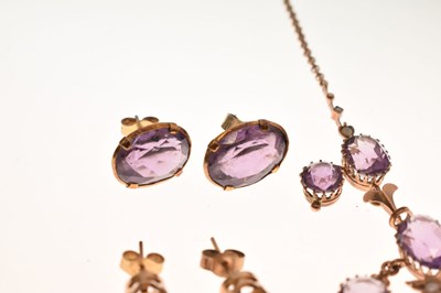 Lot 60 - Early 20th century amethyst and seed pearl necklace, tagged '9ct'