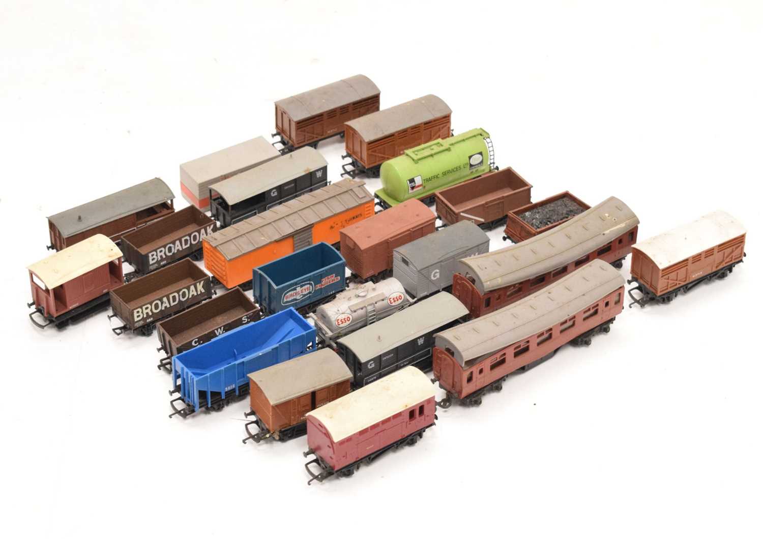 Lot 341 - Large quantity of 00 gauge railway train set