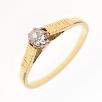 Lot 2 - Single stone old brilliant cut diamond ring