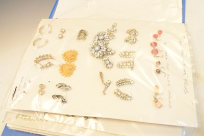 Lot 66 - Large selection of costume jewellery