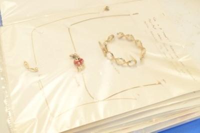 Lot 71 - Assorted silver, white metal and costume jewellery
