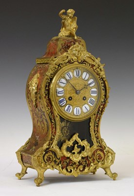 Lot 614 - Late 19th century French red boulle mantel clock