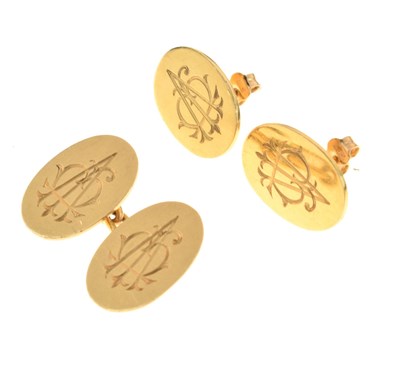 Lot 178 - Pair of 18ct gold cufflinks, one link converted into a pair of ear studs