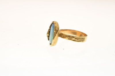 Lot 52 - Modernist boulder opal ring