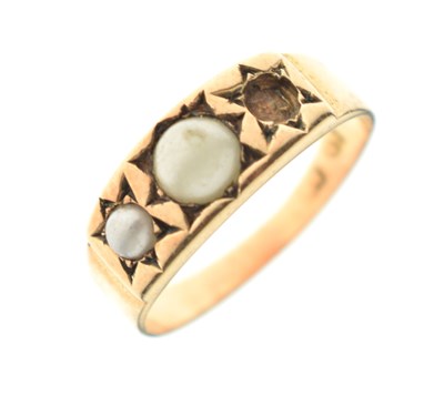 Lot 53 - 15ct gold ring set seed pearls