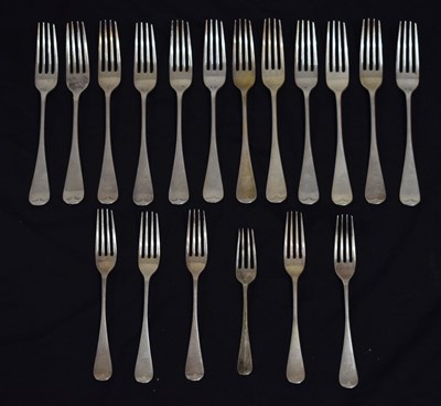 Lot 232 - Quantity of Old English pattern flatware