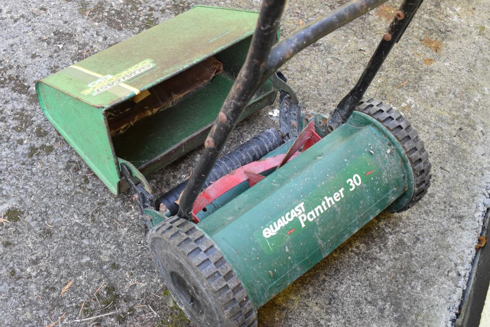 Lot 613 Qualcast panther 30 mower