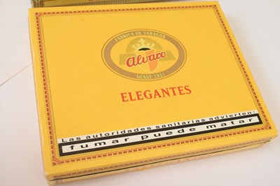 Lot 804 - Alvaro - Elegantes, one part case and a small quantity of loose cigars