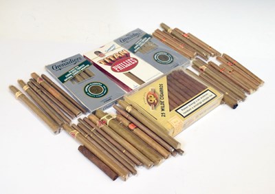 Lot 691 - Quantity of loose cigars to include Grand Prix - Wilde Cigars, Antonio y Cleopatra - Grenadiers, etc