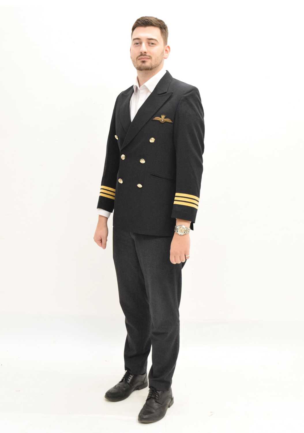 Lot 236 - British Airways first officers uniform jacket by Hepton