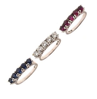 Lot 126 - Trio of five-stone set rings