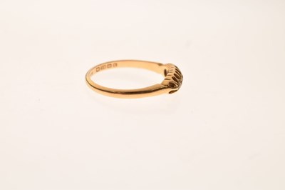 Lot 12 - 18ct gold graduated five-stone diamond ring