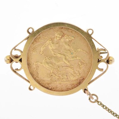 Lot 301 - Victorian Sydney Mint sovereign gold sovereign, 1900, in 9ct brooch mount