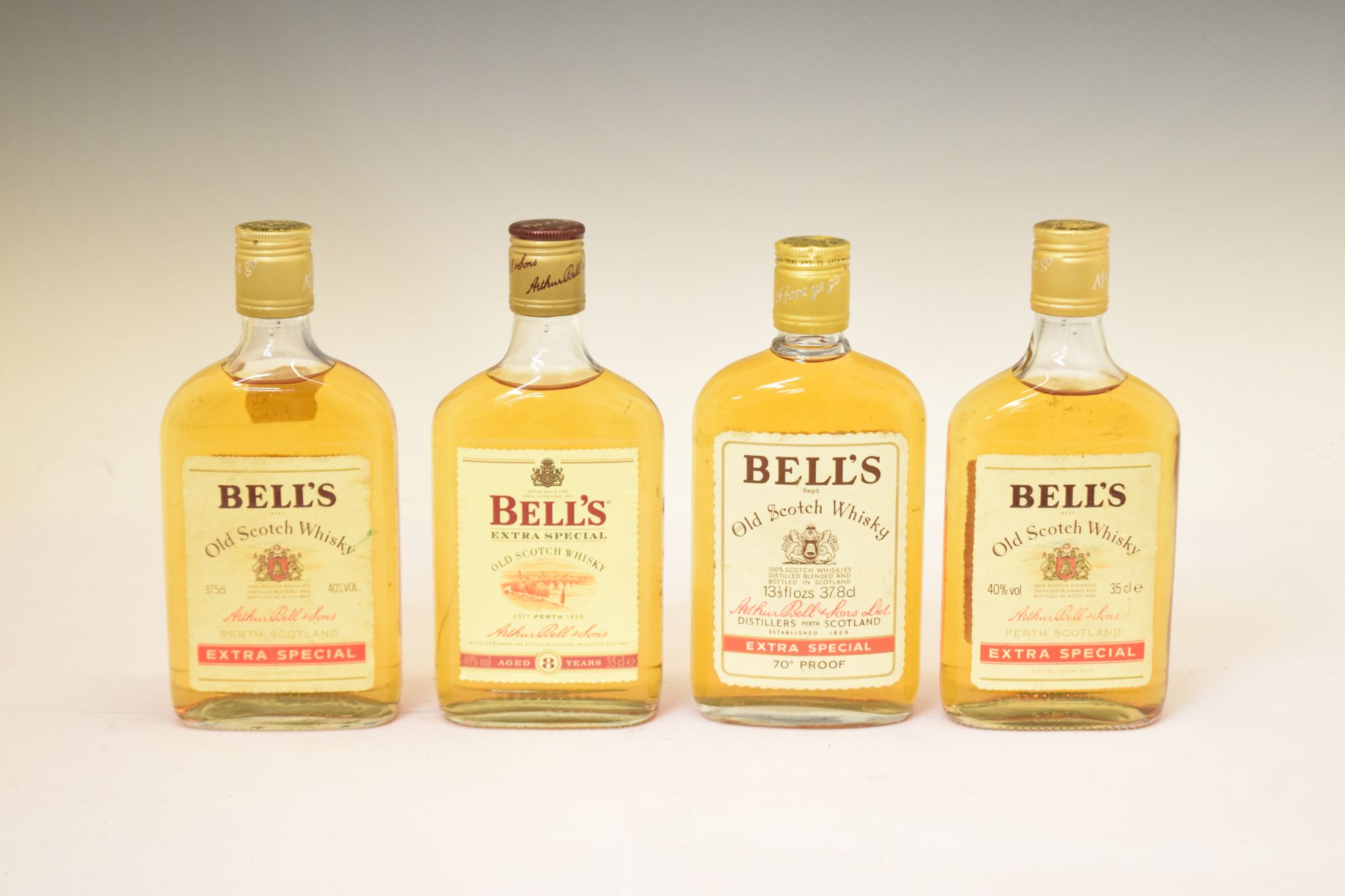 Lot 826 - Bell's 'Extra Special' Old Scotch Whisky
