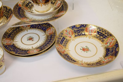 Lot 406 - Chamberlain Worcester part tea and dessert service