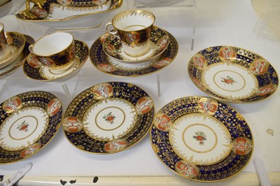 Lot 406 - Chamberlain Worcester part tea and dessert service