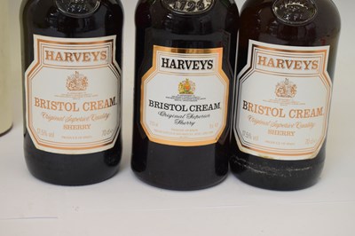 Lot 700 - Harvey's Bristol Cream Sherry