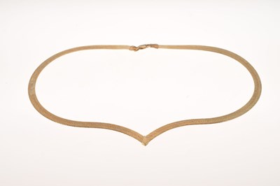 Lot 144 - 9ct gold herringbone link chevron necklace