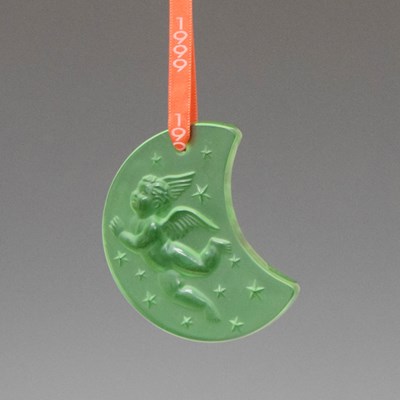 Lot 575 - Lalique green Christmas decoration 1999