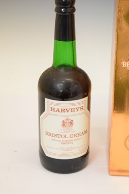 Lot 477 - Harvey's Bristol Cream Sherry