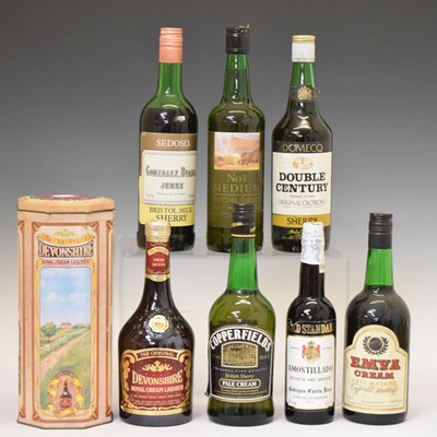 Lot 480 - Selection of Sherry, together with Devonshire Royal Cream Liqueur (7)