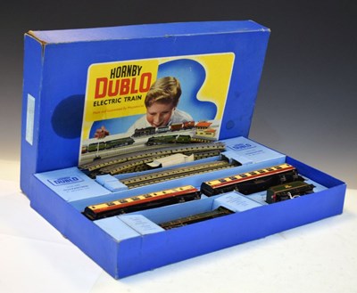 Lot 250 - Hornby Dublo