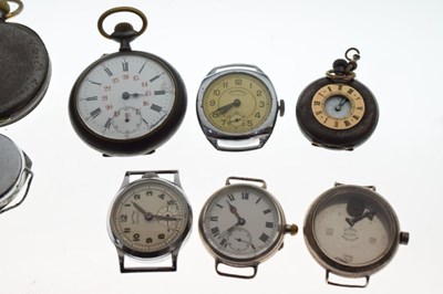 Lot 107 - Assorted pocket watches and vintage watch heads