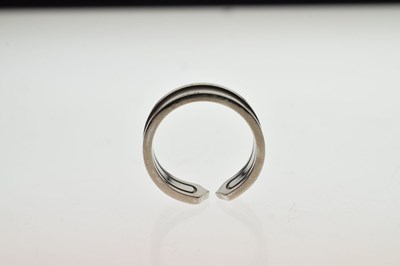 Lot 139 - Cartier - 18ct white gold torc ring