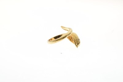 Lot 102 - Diamond set serpent ring