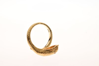 Lot 102 - Diamond set serpent ring