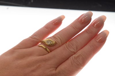 Lot 102 - Diamond set serpent ring