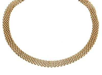 Lot 142 - 9ct gold mesh link collar necklace